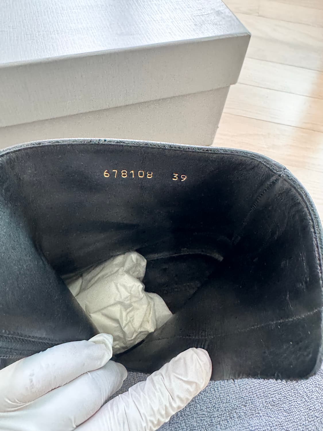 발렌시아가 블랙 워크 스퀘어토 가죽 앵클 부츠 상품이미지9