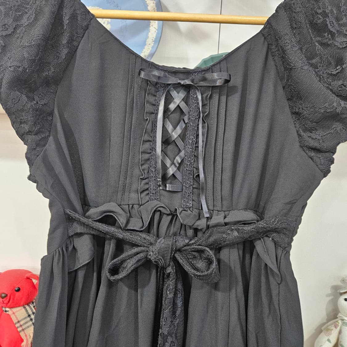 axes femme (엑시즈팜) 블랙 레이스 퍼프 원피스 상품이미지7