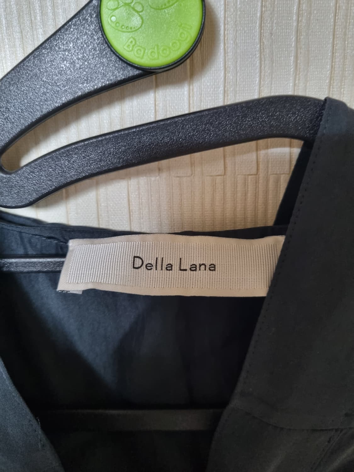 Della Lana 델라라나 후디드 볼륨 블라우스 상품이미지6