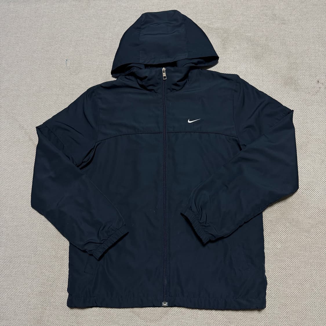 나이키 스우시 로고 바람막이 상품이미지1