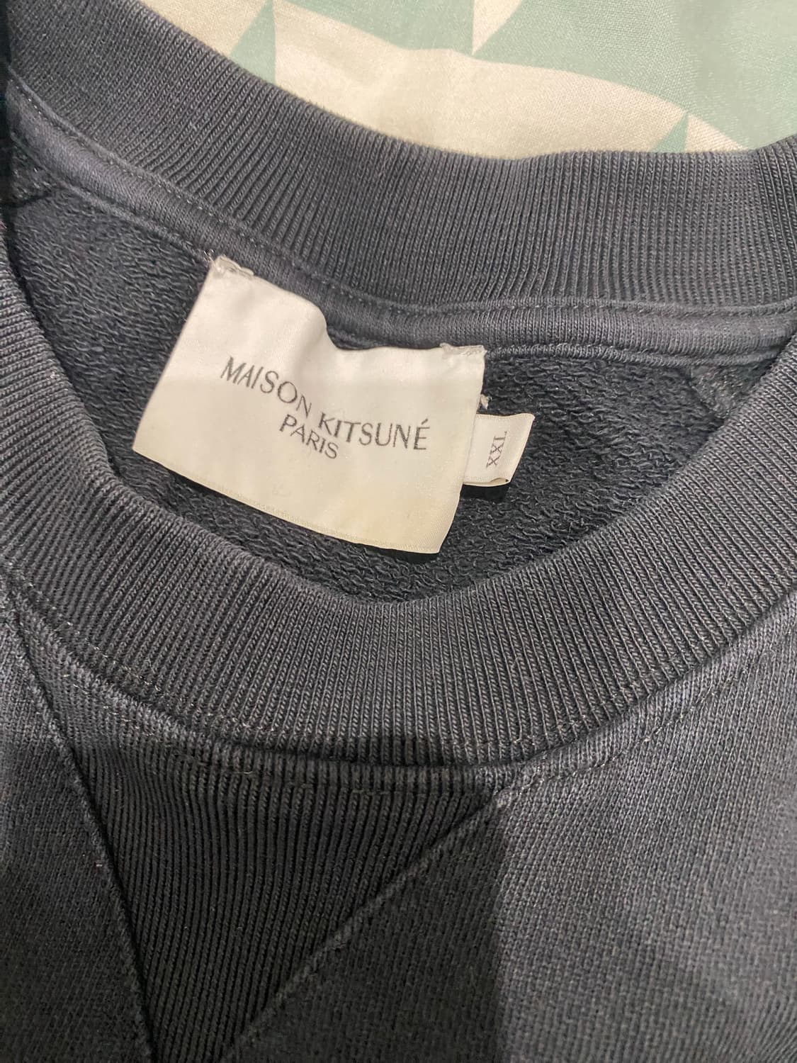 메종키즈네 블랙맨투맨 상품이미지5