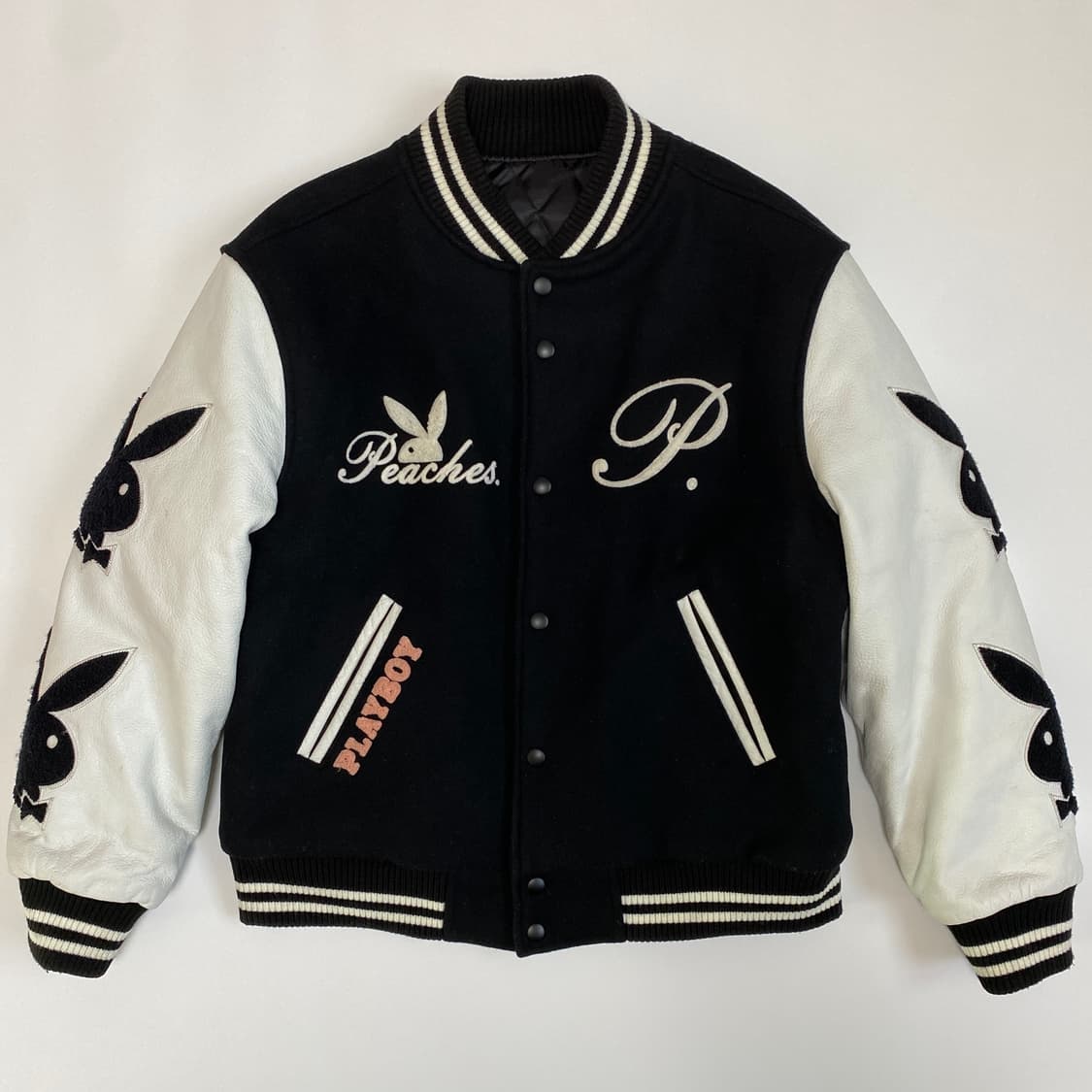 Peaches. x Playboy Varsity Jacket 상품이미지2