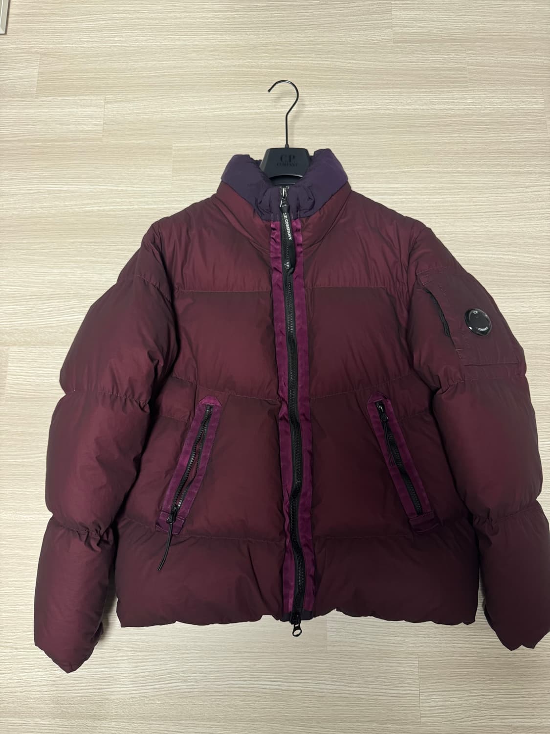 Cp컴퍼니 패딩 상품이미지1