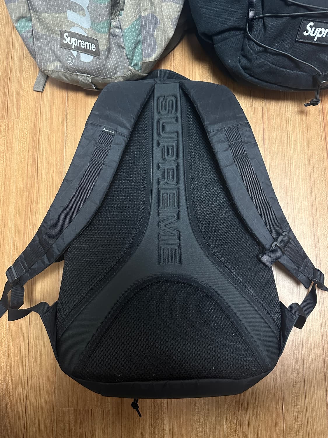 슈프림 23fw 백팩 블랙 최상급 상품이미지5