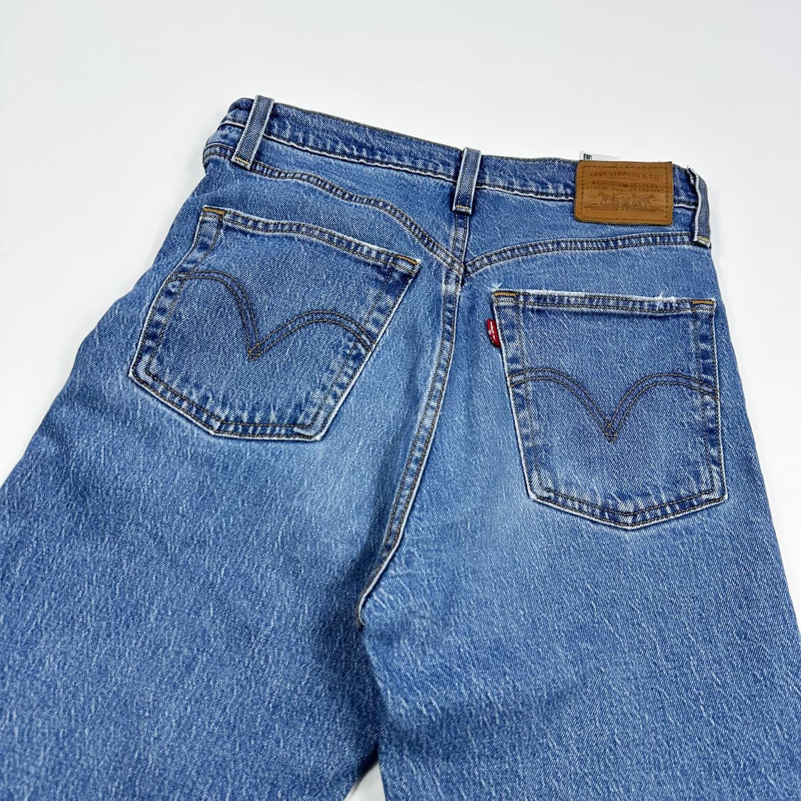 27 리바이스 여성 립케이지 스트레이트 앵클 데님팬츠 상품이미지4