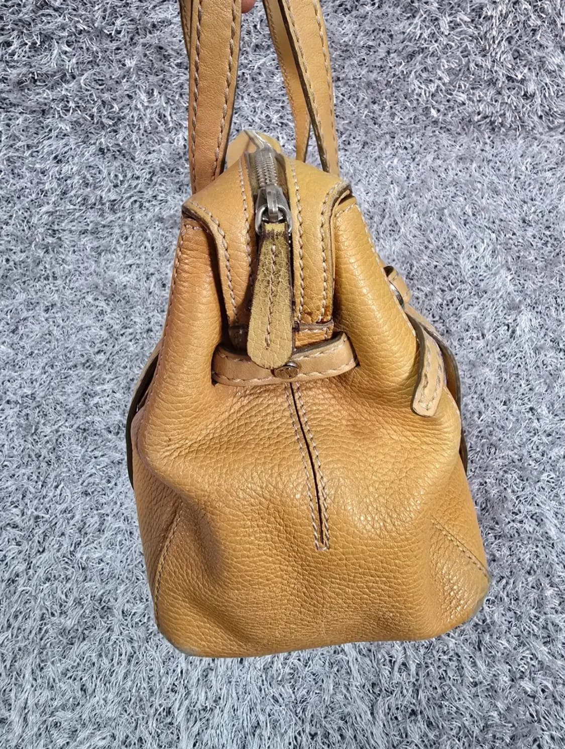 토즈 레더 숄더백 상품이미지4