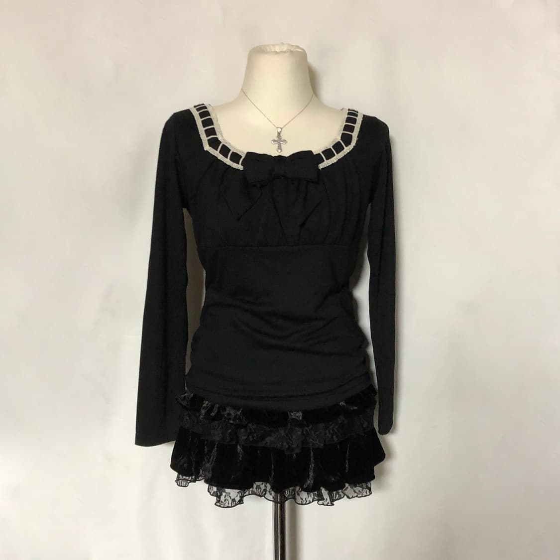 리본 레이스 탑 블랙 상품이미지4