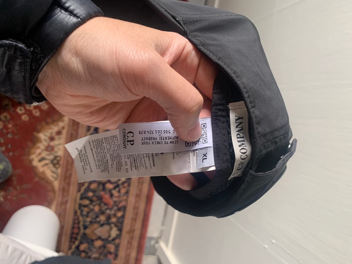 cp컴퍼니 고글 나일론 캡 팝니다 상품이미지3