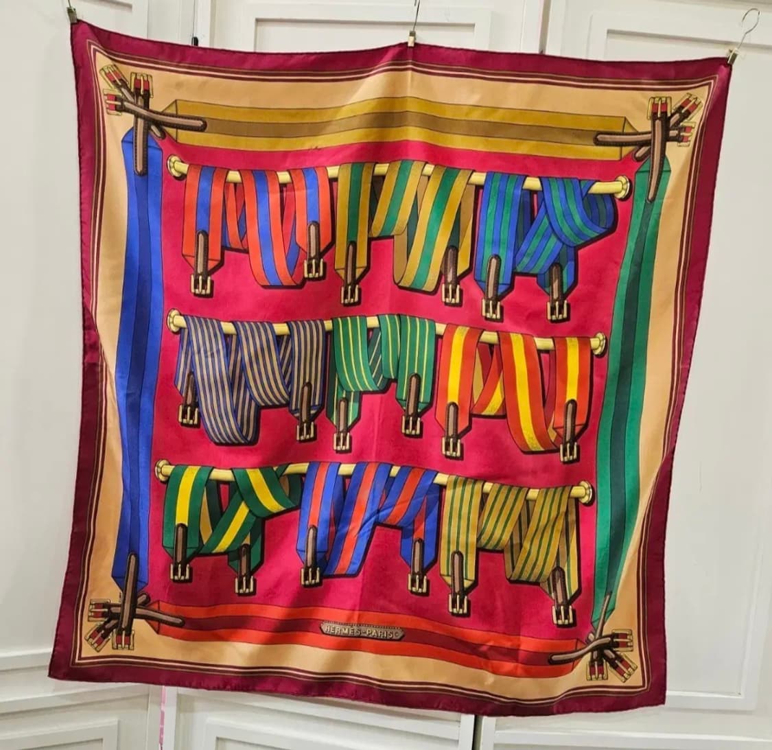 에르메스(Hermes) 실크 빈티지스카프 까레 상품이미지1