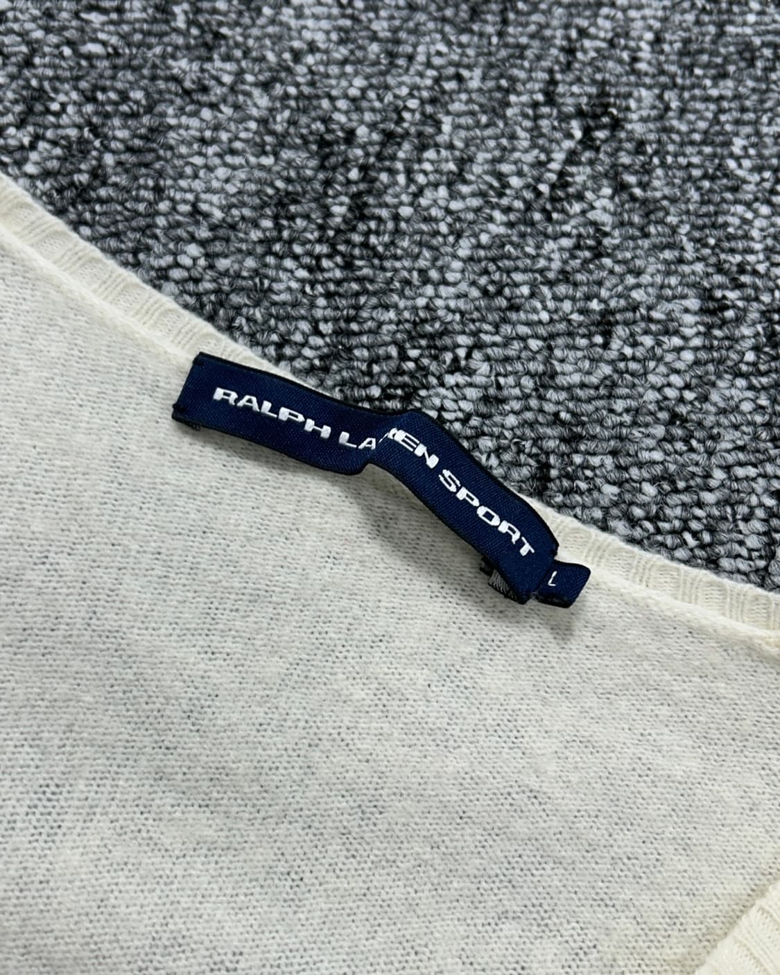 폴로 스포츠 메리노울 아이보리 브이넥 니트  상품이미지7