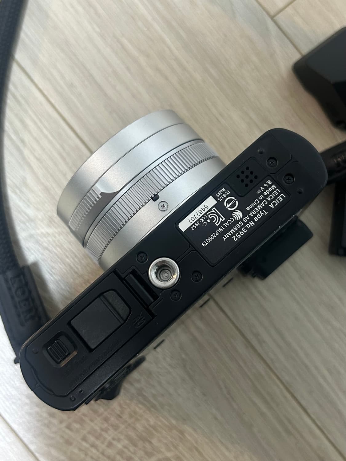 라이카 디룩스7 D-Lux7 카메라 판매(오토캡, 핸드그립 포함) 상품이미지3