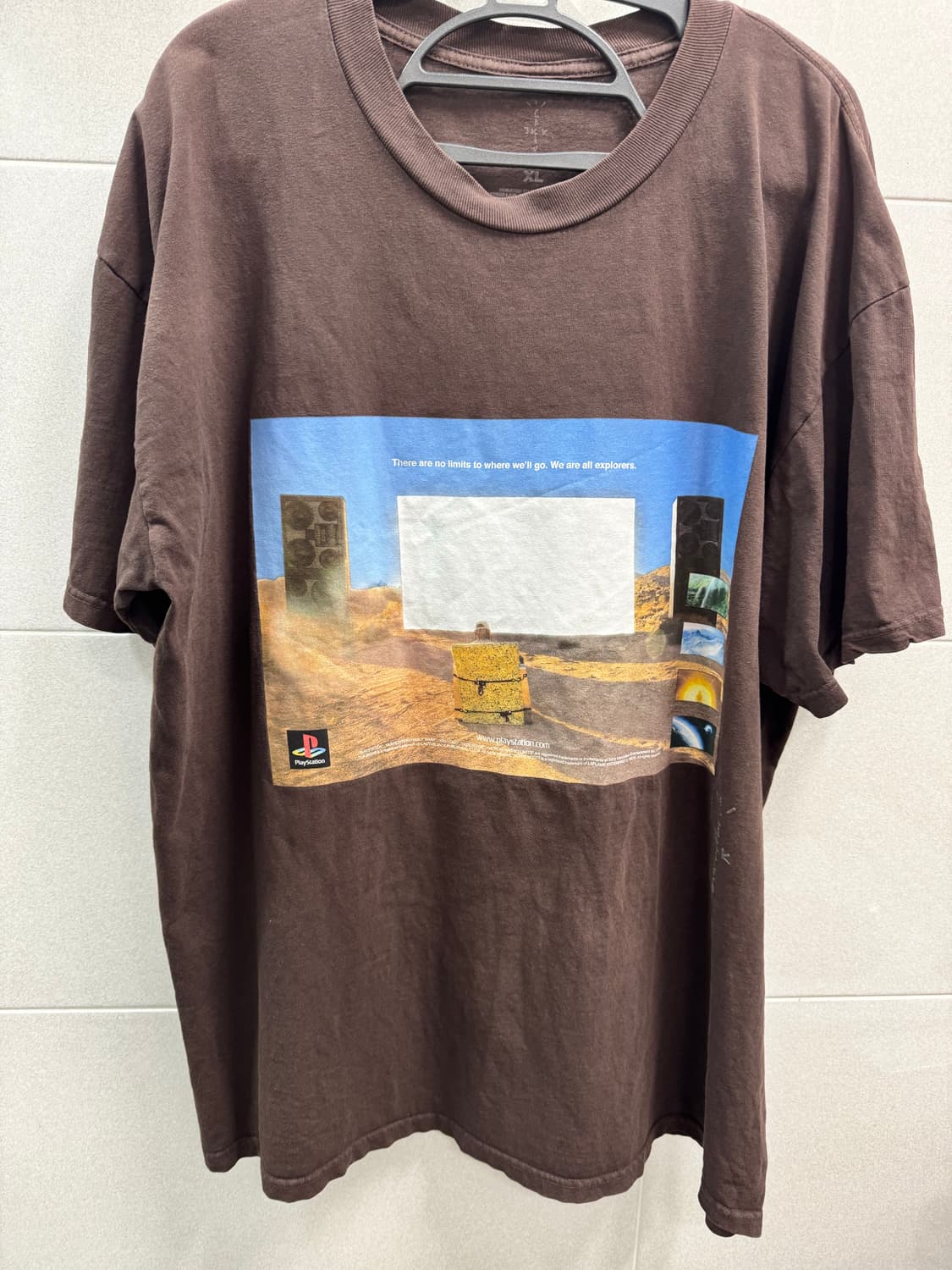 스캇 플레이스테이션 머천 반팔 xl 판매합니다 상품이미지1