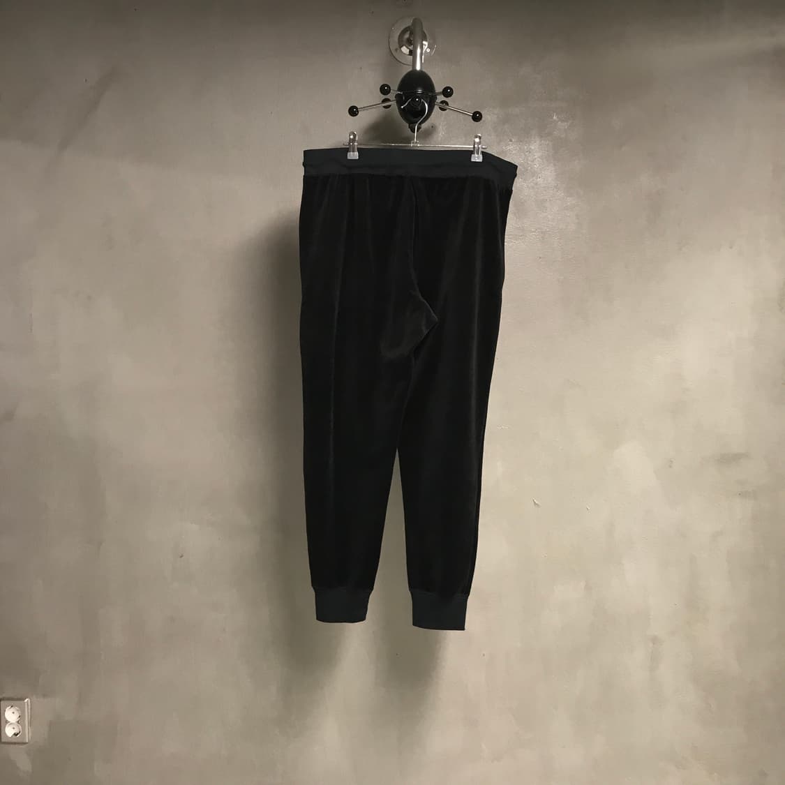 폴로 랄프로렌 벨벳 스웨트팬츠 블랙 XL 상품이미지5