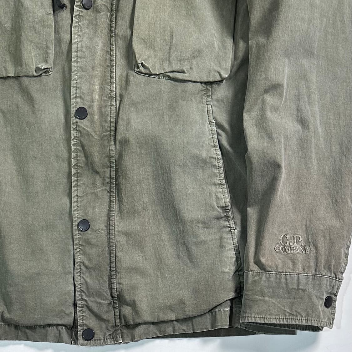 Cp컴퍼니 카키 페이딩 투포켓 자켓 상품이미지3