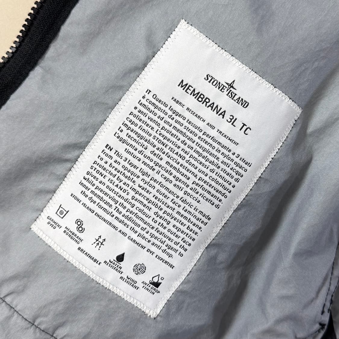 [L/당일출고]스톤아일랜드 멤브라나 TC 바람막이 상품이미지7
