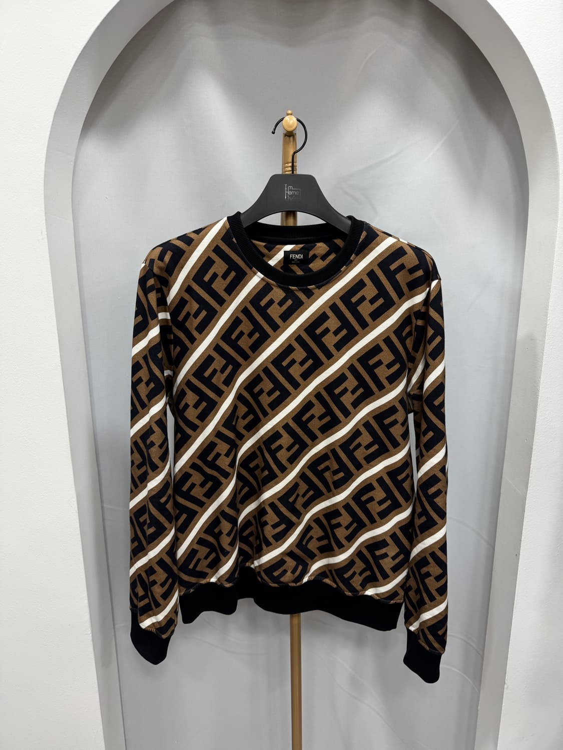 펜디 FF 맨투맨 L  상품이미지1