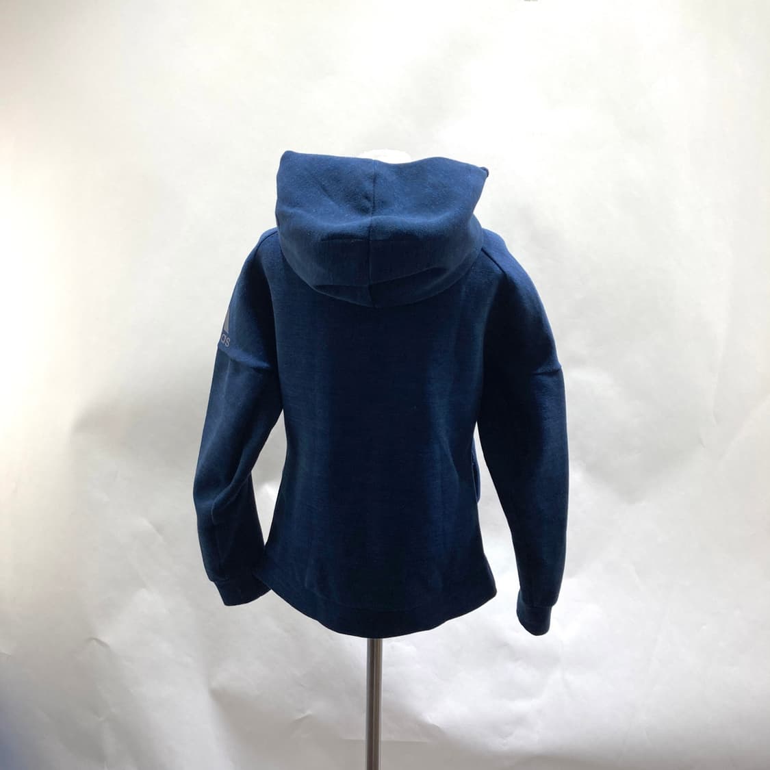 아디다스 ZNE 여 로드 트립 후디 95 영구제 상품이미지3