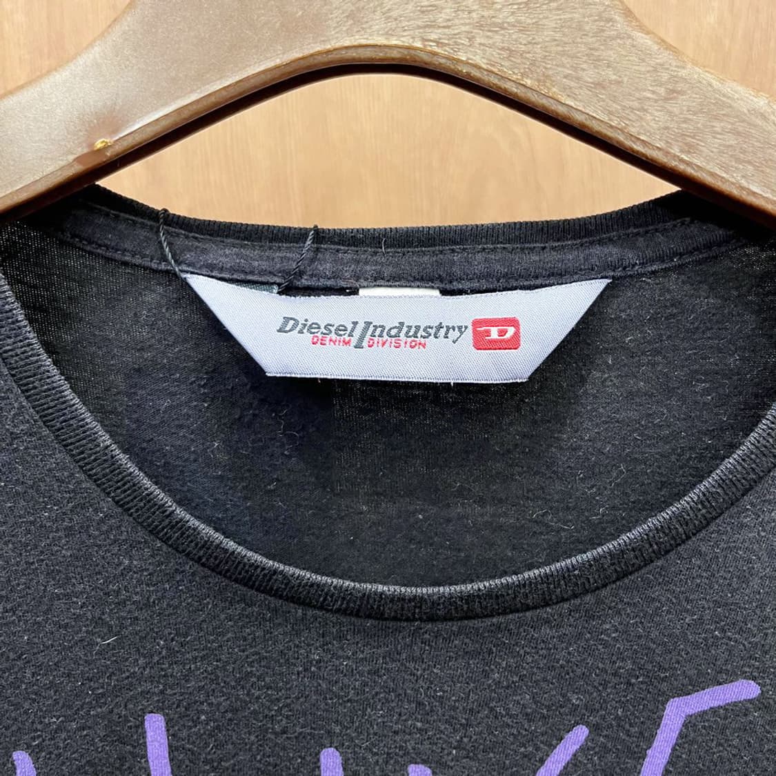 디젤 코튼 반팔 티셔츠 레터링 프린팅 라운드넥 디테일 레귤러핏 블랙 상품이미지6
