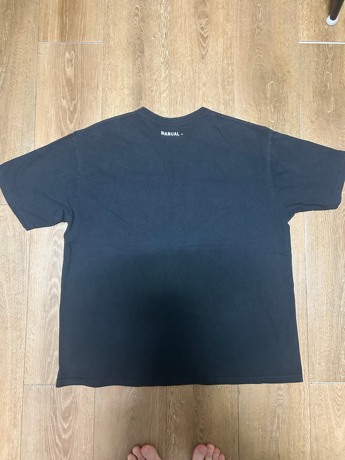 빔즈T x 매뉴얼 x 코미야마 슌 협업 반팔 티셔츠 상품이미지2