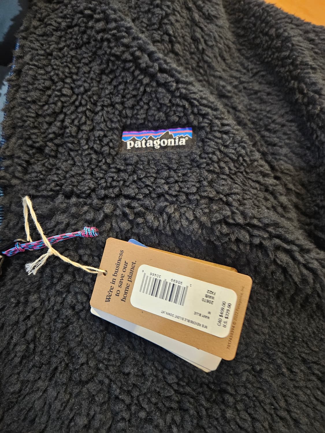 새상품 파타고니아 사일런트 리버시블 양면 양털 다운 패딩 블랙/블루 상품이미지2