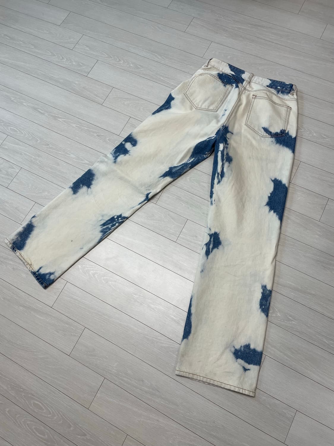 애프디알 Bleached Cloud Washed Jean 상품이미지5