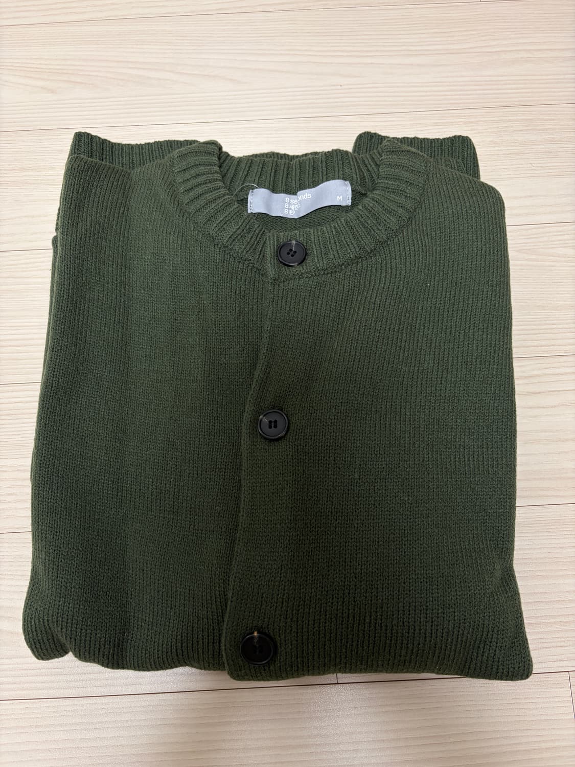 에잇세컨즈 카키 라운드넥 니트 집업 상품이미지3