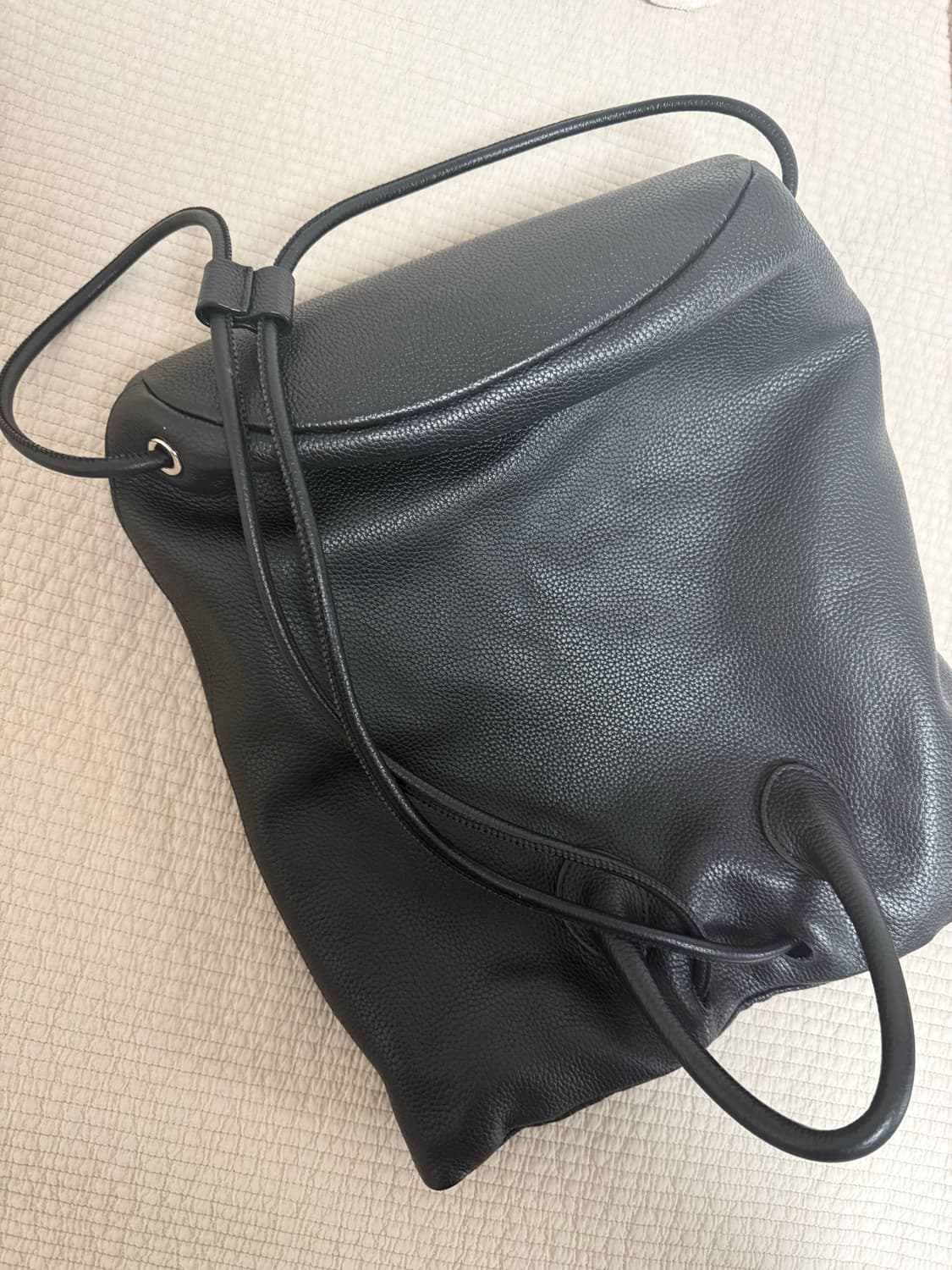 애테 FIN DRAWSTRING BAG 블랙 상품이미지4