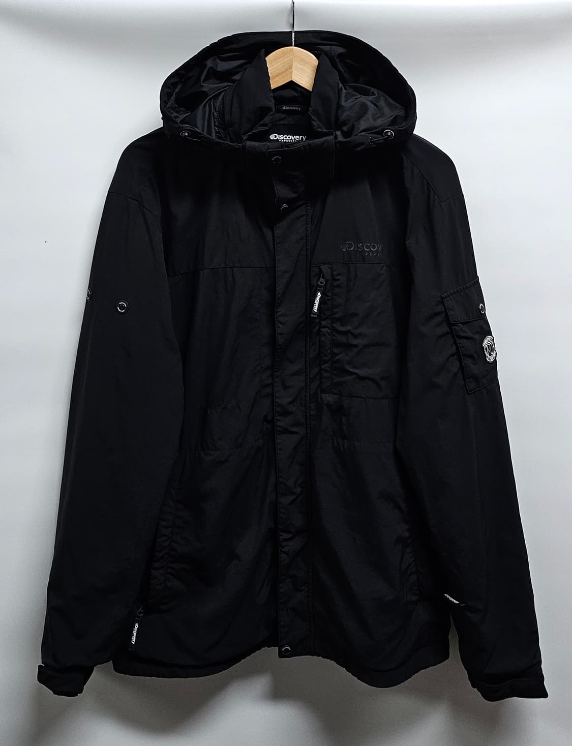 디스커버리 블랙 후드 바람막이 점퍼 105 상품이미지1