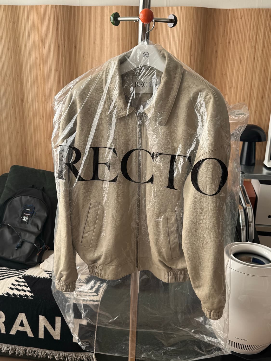 [L] 렉토(RECTO) 카우하이드 가죽 자켓 (크림/베이지) 상품이미지1