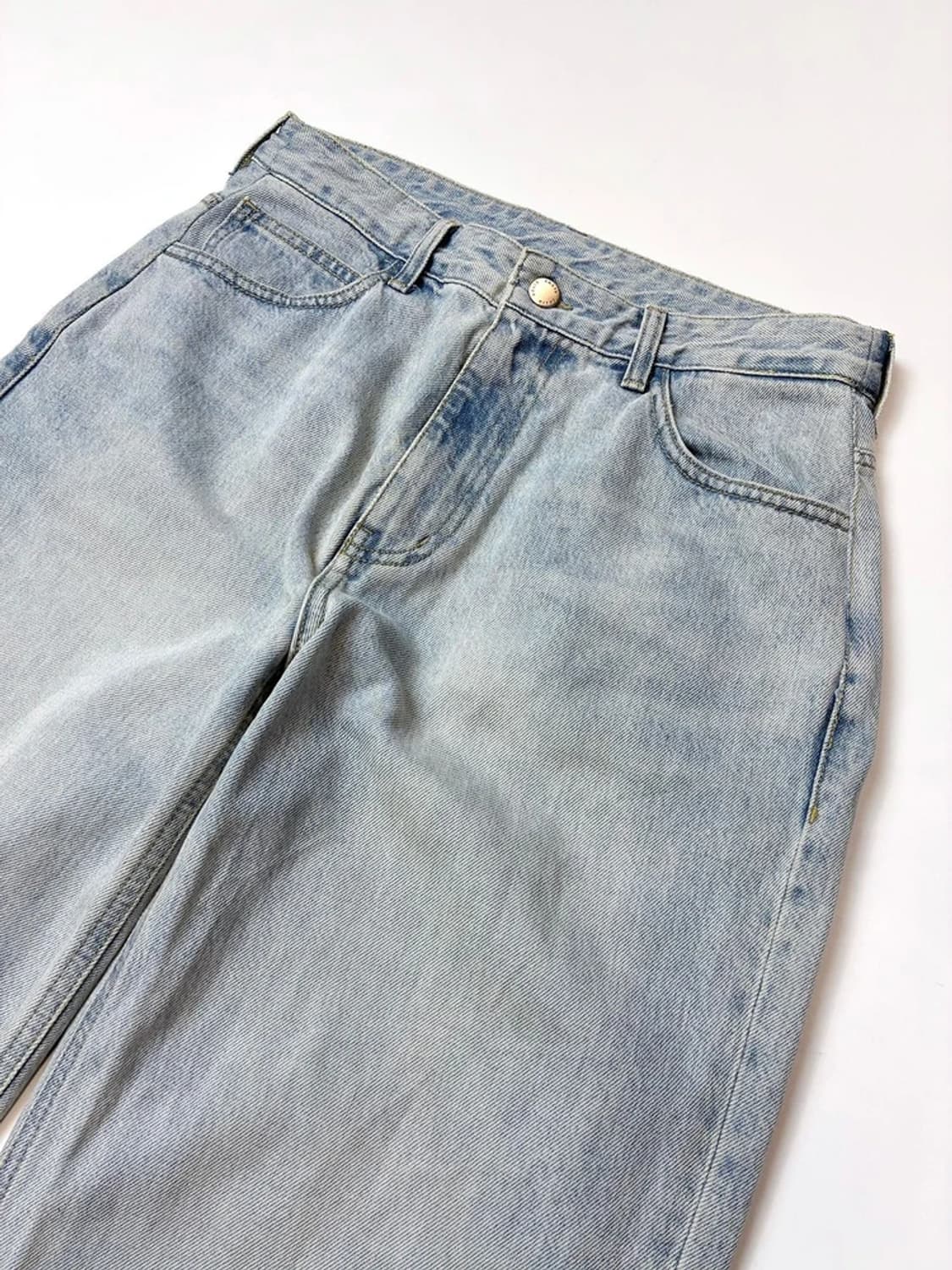 솔리드옴므 22FW 스트레이트 연청 데님 팬츠 PN5360 상품이미지2