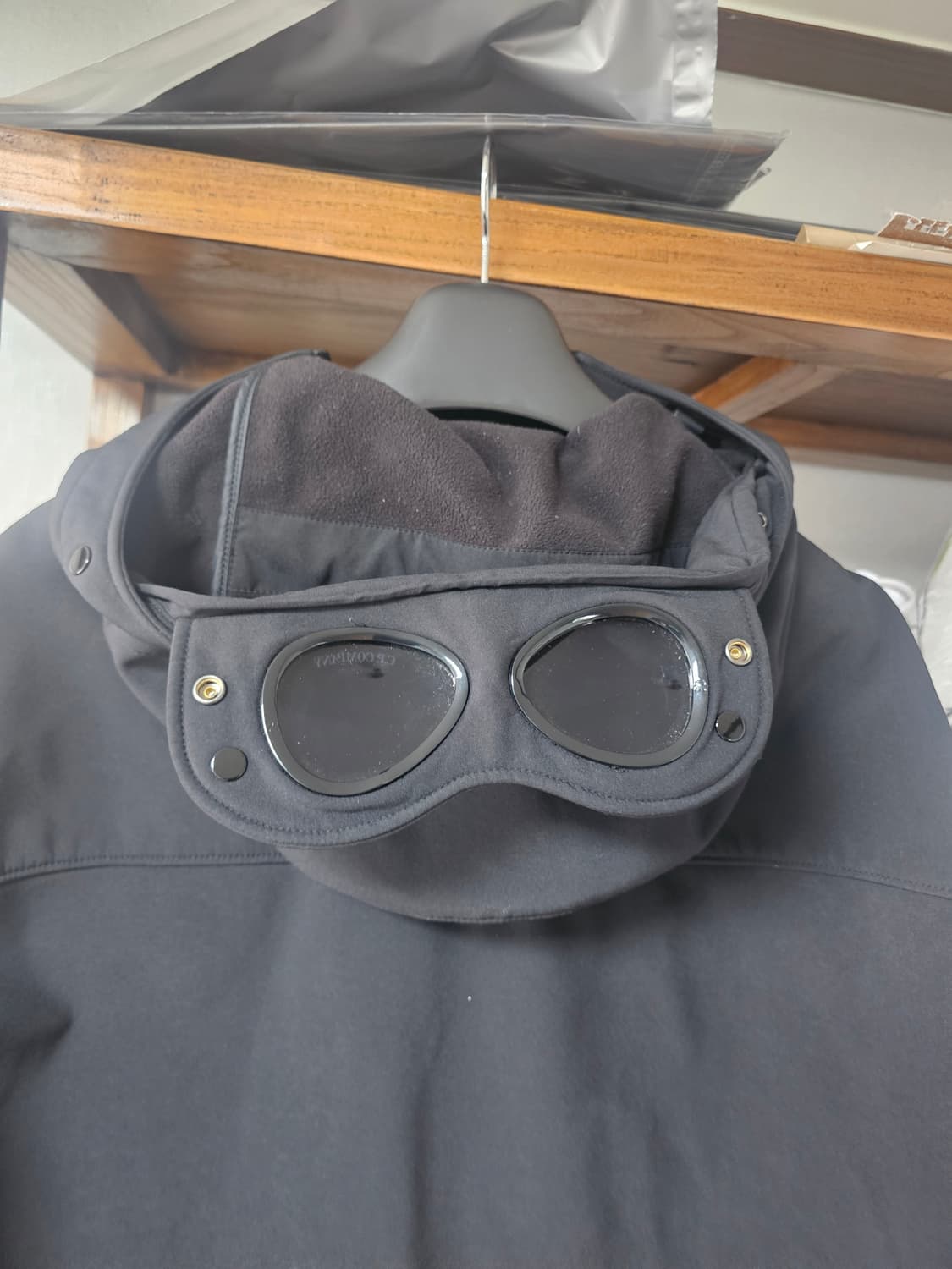 105사이즈)씨피 CP컴퍼니 고글 후드 자켓 팔아요 54  상품이미지2