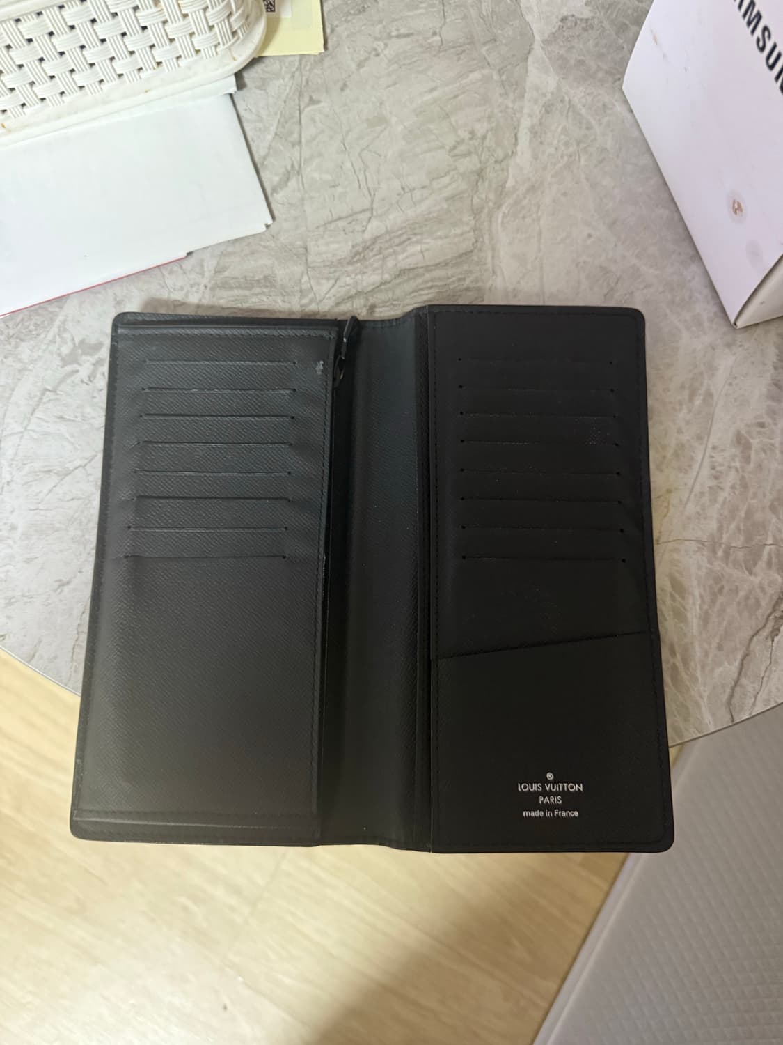 루이비통 갤럭시 장지갑 팝니다 상품이미지4