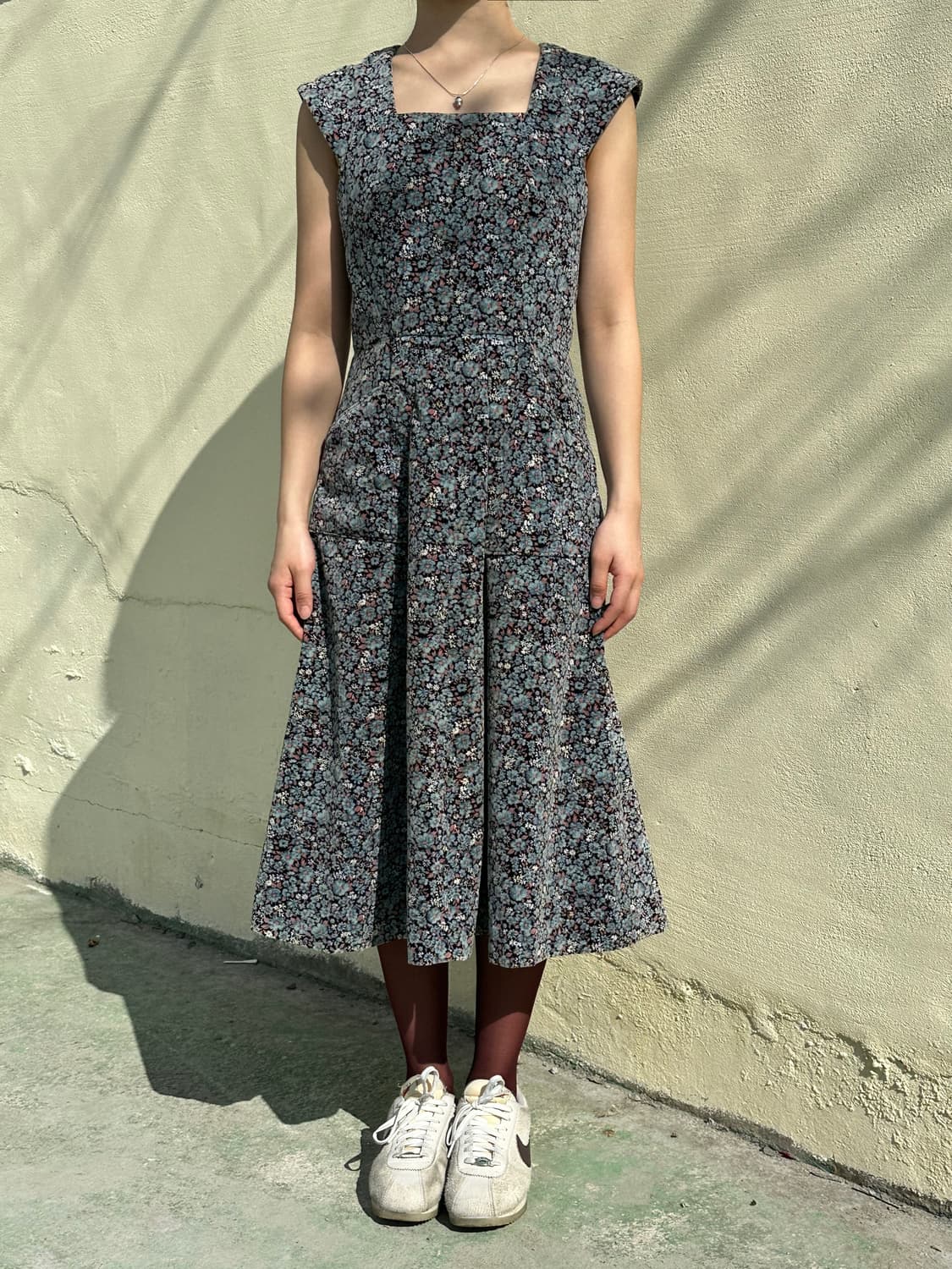 스퀘어넥 코듀로이 플로럴 원피스 상품이미지9