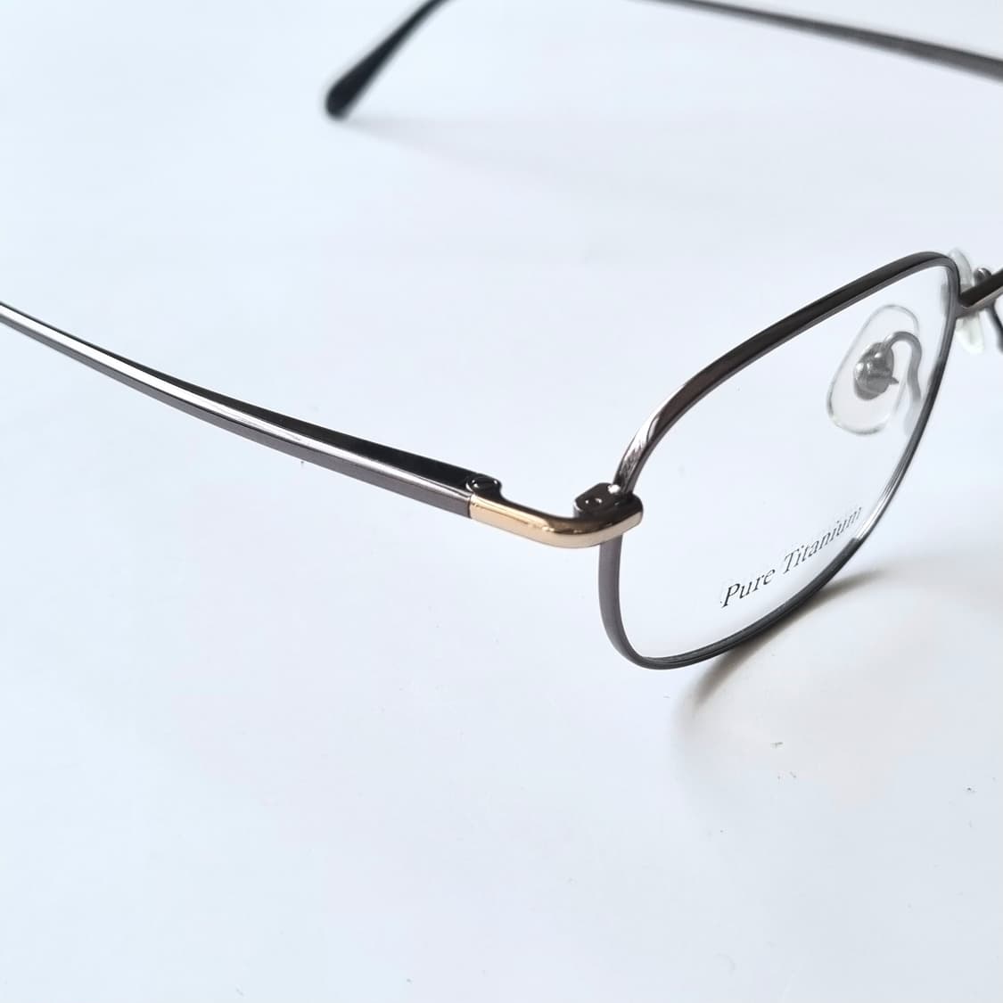 데드스탁 크리스찬 아도르 퓨어 티타늄 안경테 777 상품이미지6