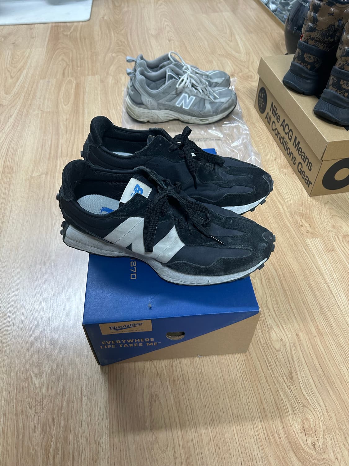 뉴발란스 327 블랙 스니커즈 280 상품이미지2