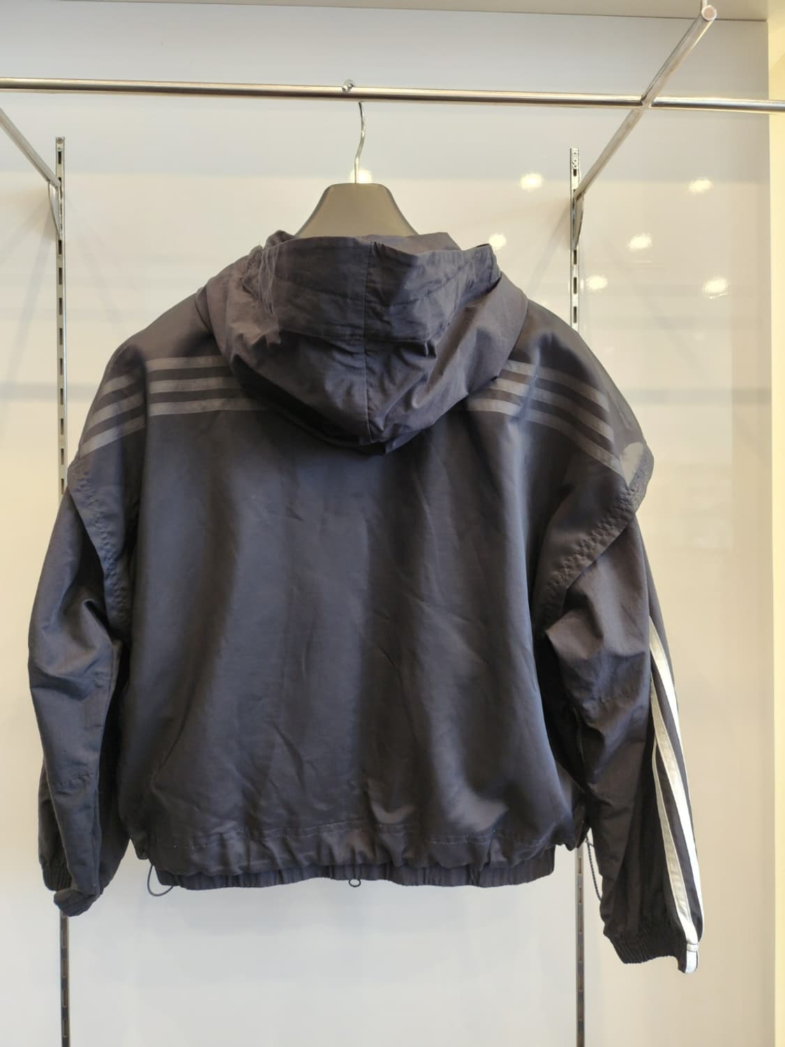 아디다스 여성 후드바람막이점퍼 상품이미지2