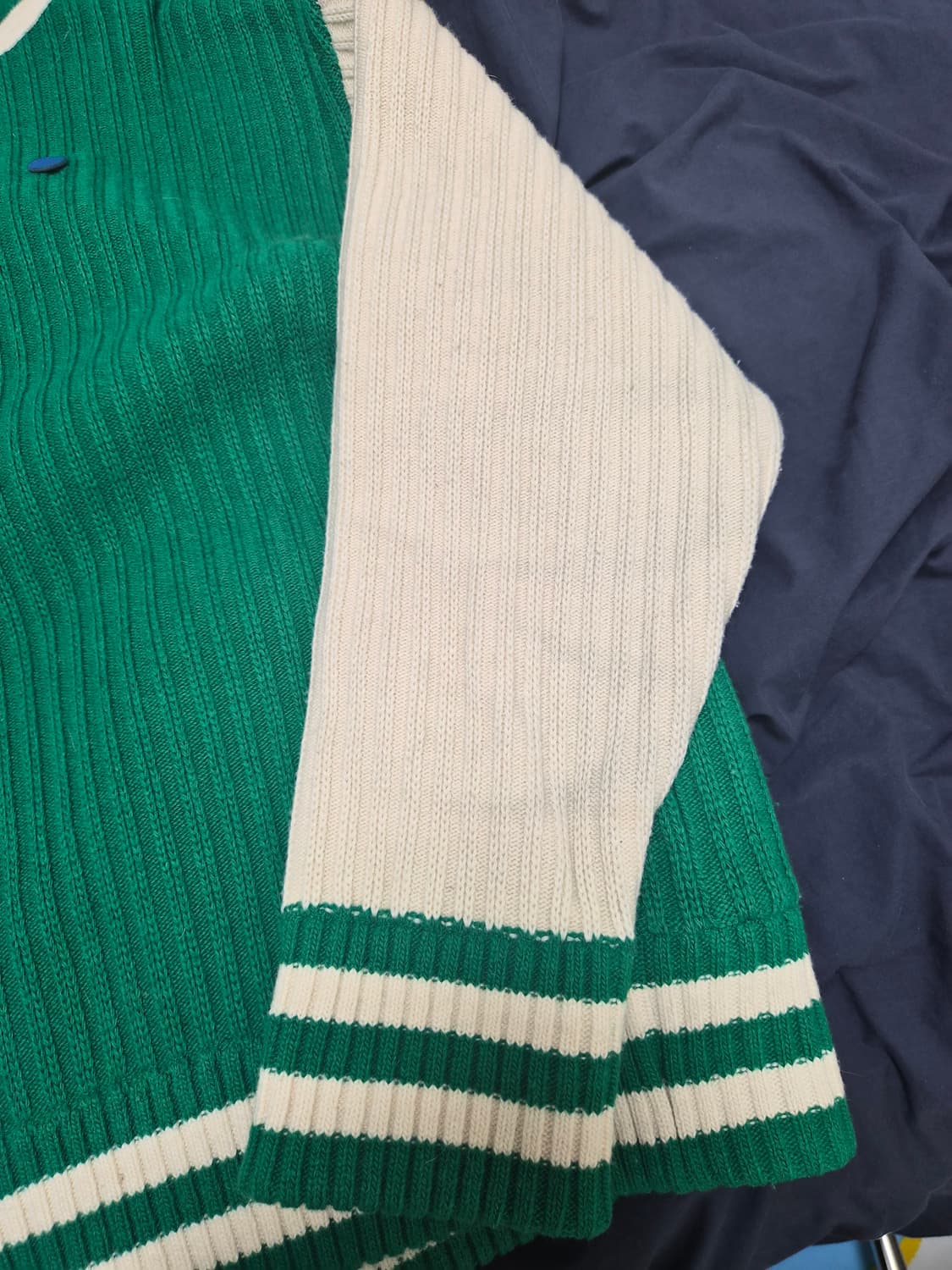 아더에러 톰가디건 A3사이즈 상품이미지7