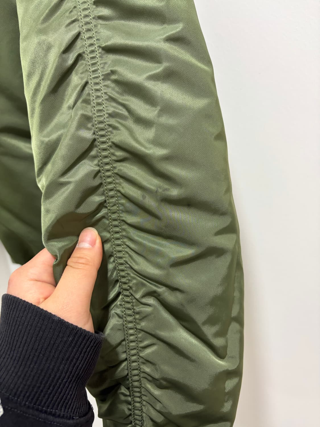 알파 인더스트리 b-15 봄버자켓 상품이미지10