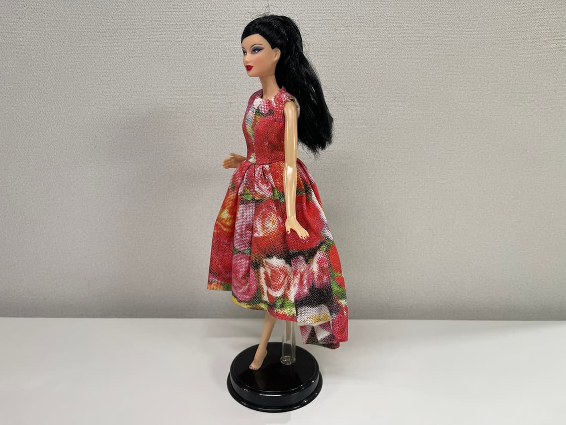 꼼데가르송 x 바비 플래티넘 라벨 컬렉션 인형 징글 플라워 한정 상품이미지3