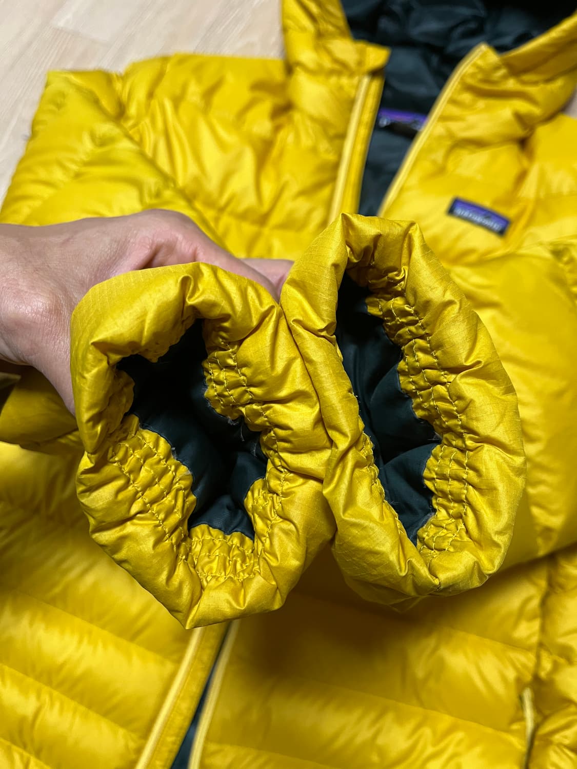 파타고니아 다운 스웨터 후디 후드 경량 패딩 s 100 등산 클라이밍 고 상품이미지3