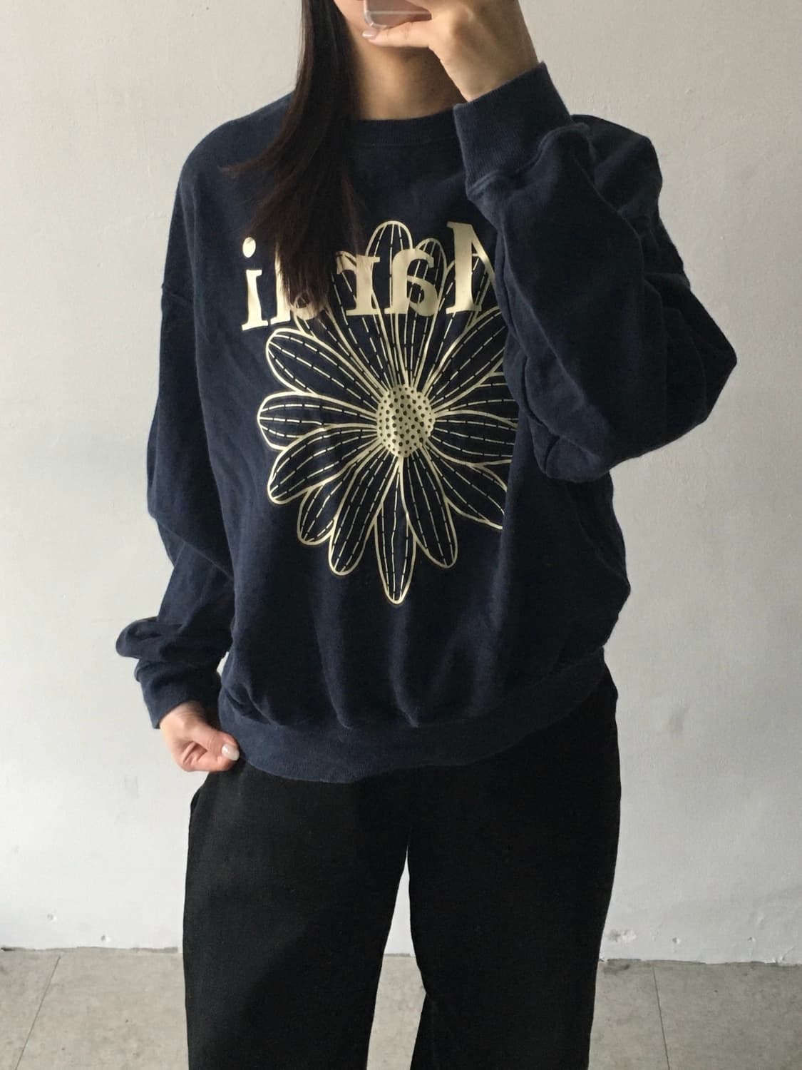 마르디 메크르디 맨투맨 상품이미지1