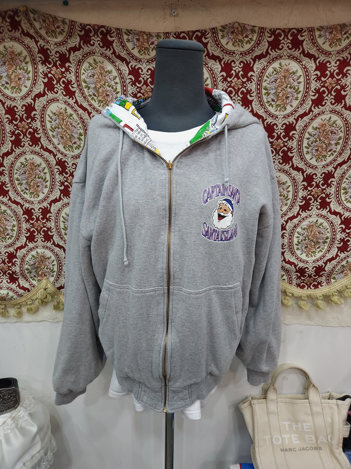 캡틴산타 90s 카툰패턴 양면 후드집업자켓

 상품이미지1