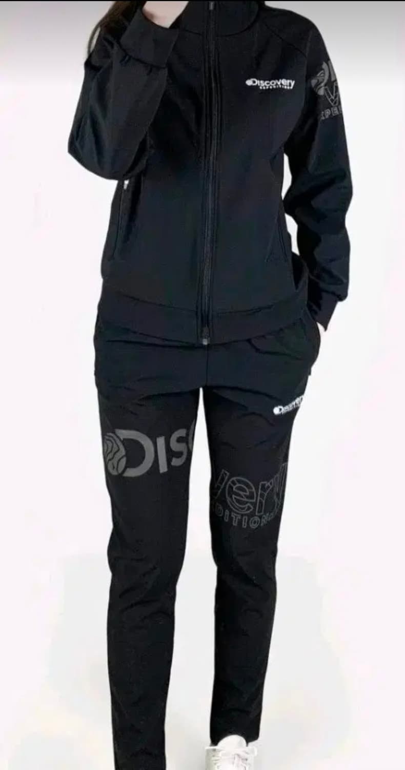 디스커버리 블랙 트레이닝복 기모세트 상품이미지1