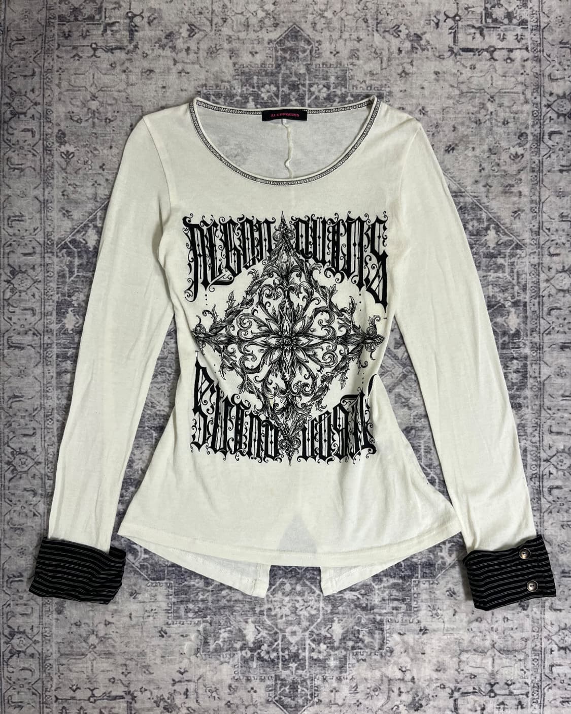 Algon Quins Gothinc printing long sleeve 상품이미지4