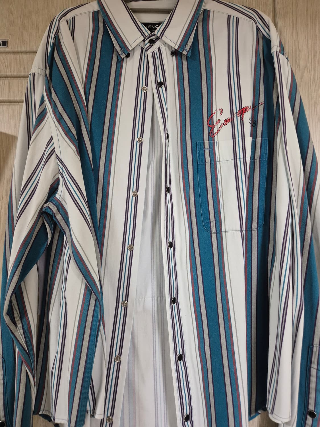 발렌시아가 18 유로패치 셔츠 39 상품이미지1