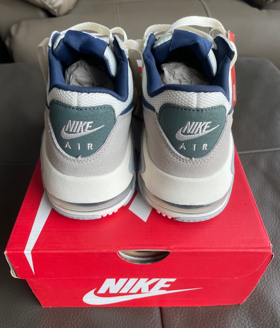 [250] 나이키 에어맥스 엑시 FZ3593-133 상품이미지3