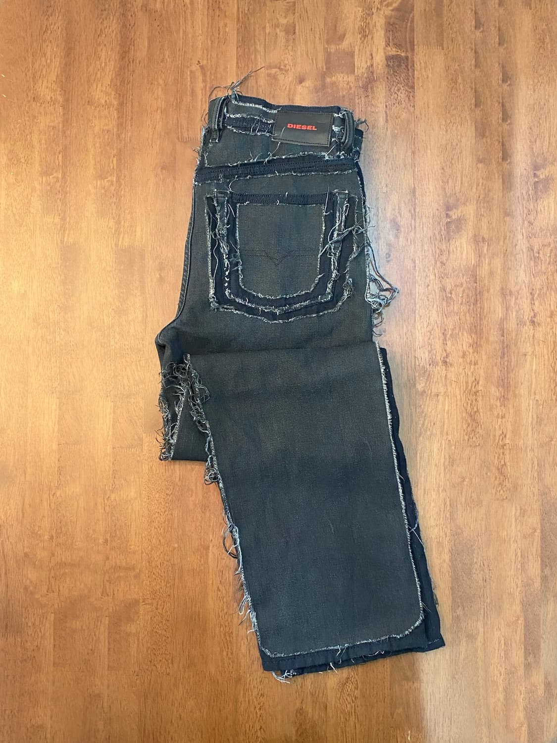 디젤 디스트로이드 스트레이트 팬츠 상품이미지1