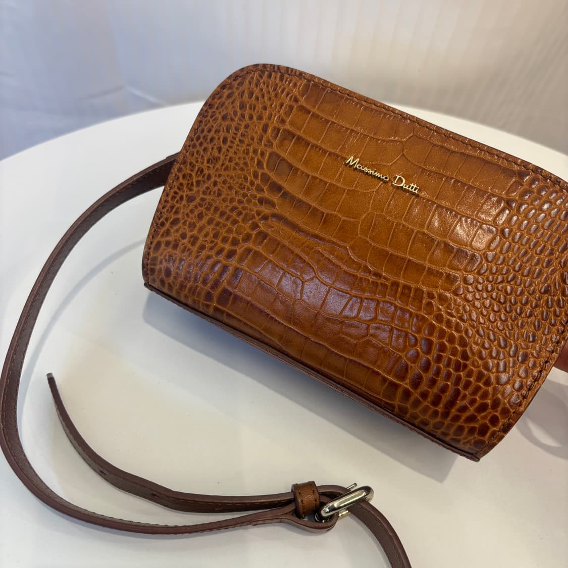 정품 마시모두띠 레더 크로스백     상품이미지5