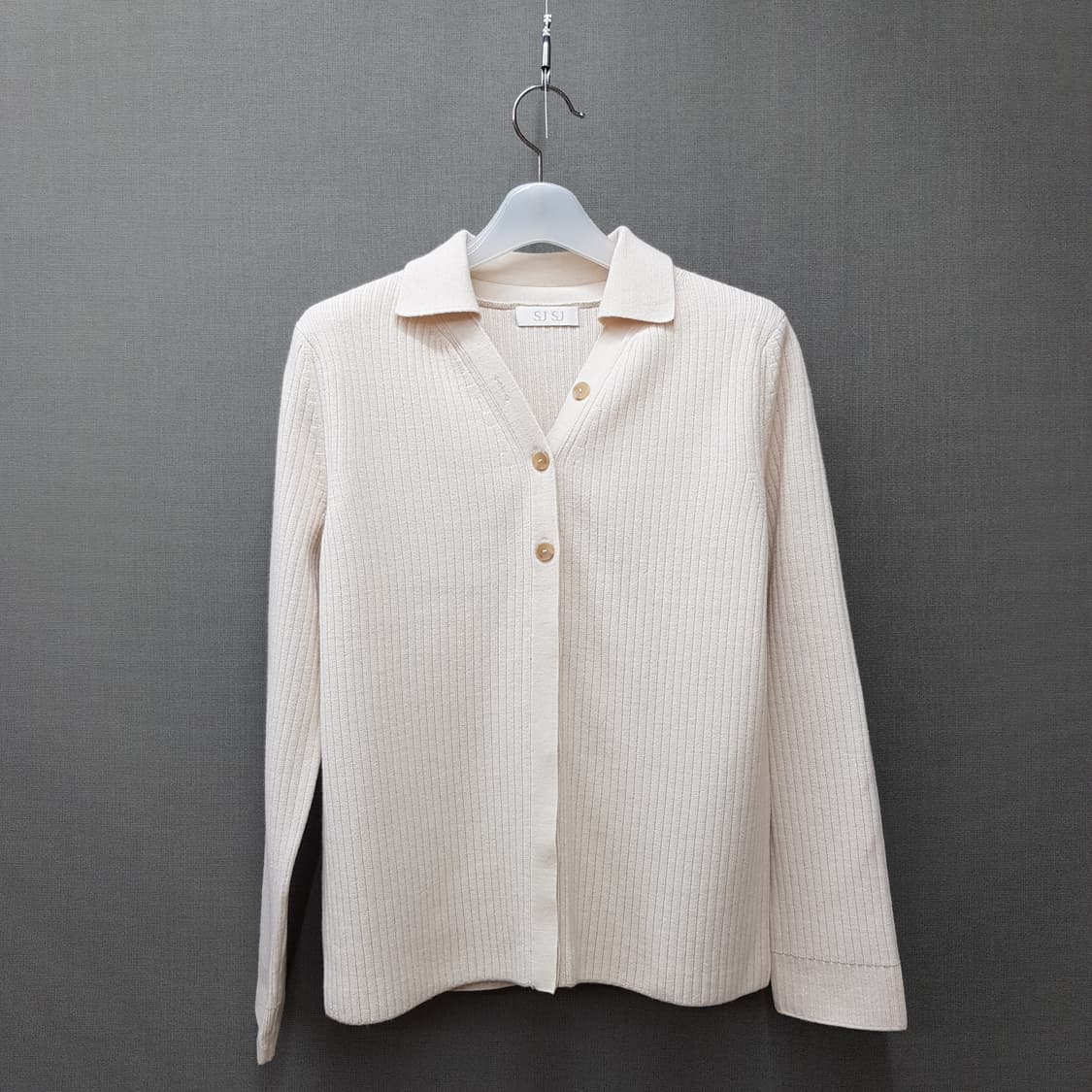 한섬 SJSJ 리브드 카라 니트 가디건 F사이즈 상품이미지2