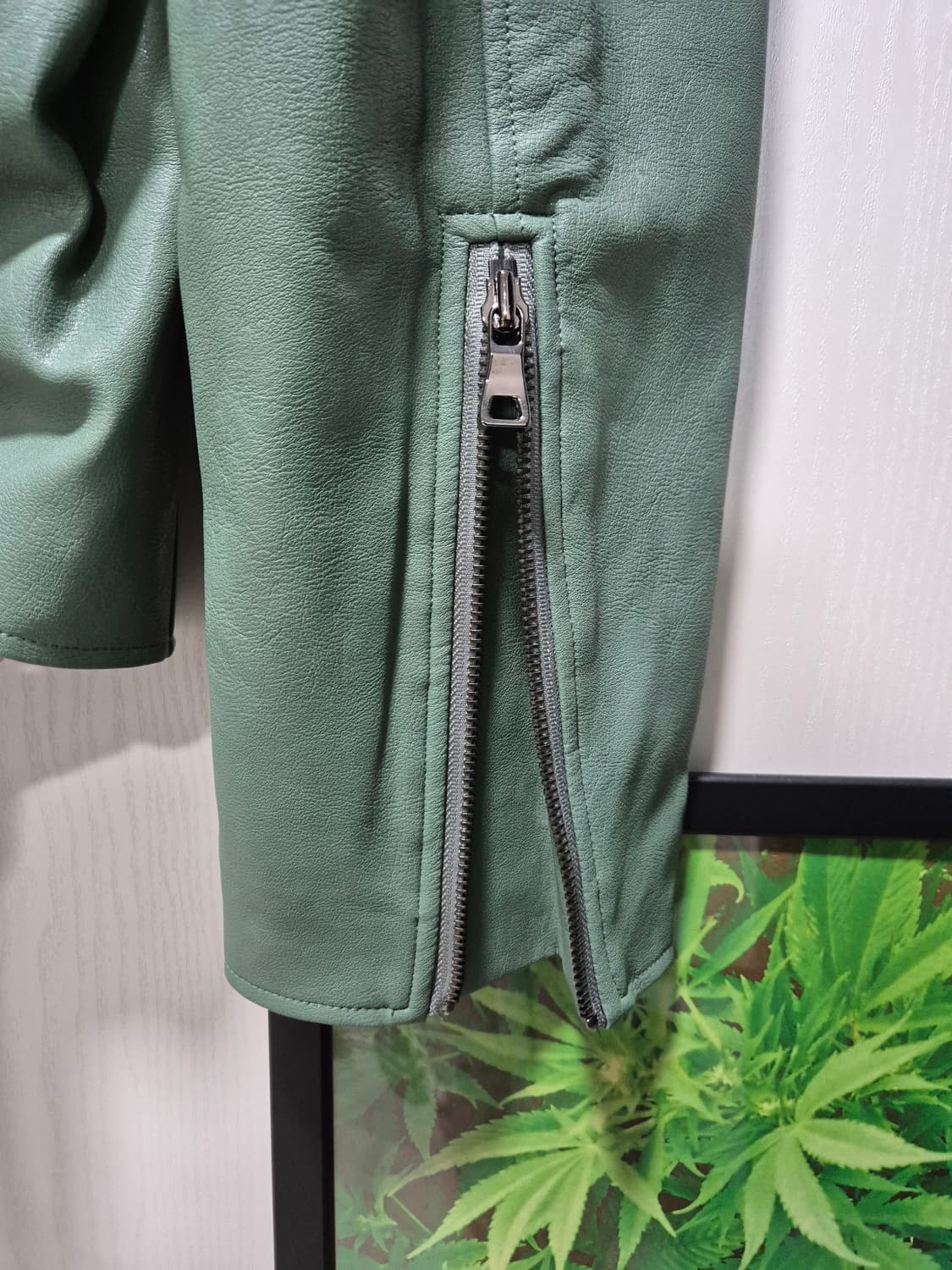 (타임세일)(새상품)민트그린 레더 자켓 상품이미지7